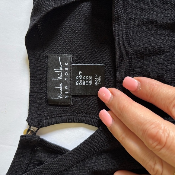 Nicole Miller Black Sheath Dress with Cuffed Long Sleeves - Picture 7 of 8